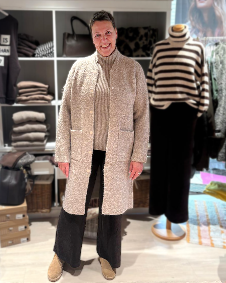 schöner herblicher Teddymantel und Pullover - die kleine Wundertüte