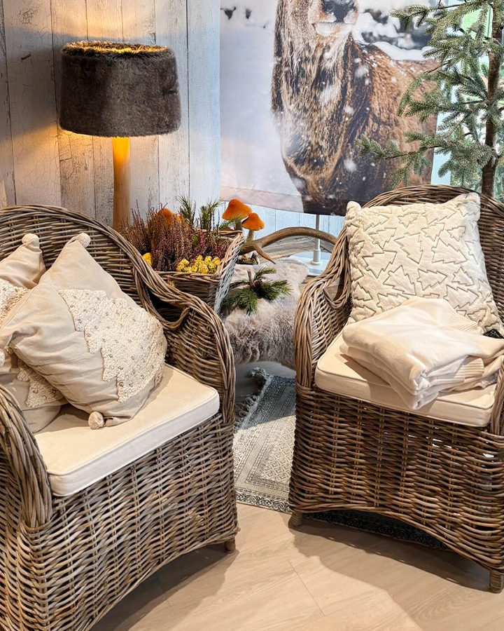 Pullover in rosa-creme-Tönen pinkfarbener Schal - die kleine Wundertüte