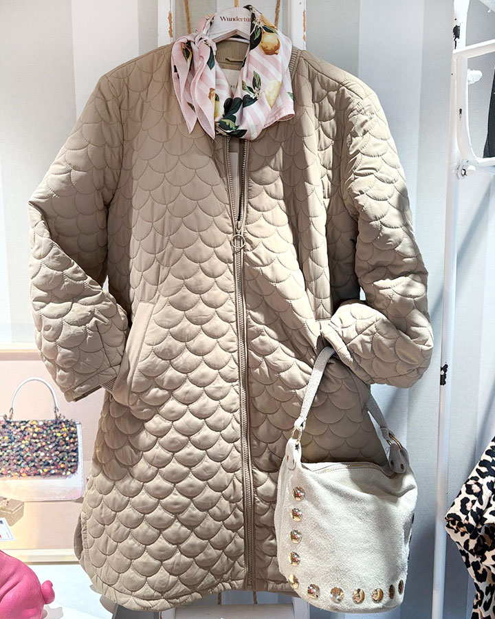 Frühlingsmantel mit süssem Tuch mit Zitronen - die kleine Wundertüte