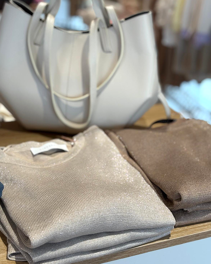 Shirts mit leichtem  Glitzern - die kleine Wundertüte